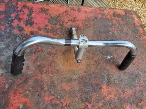 Vintage peugeit moustache