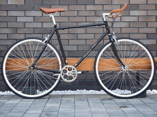 New black classic vintage - black,